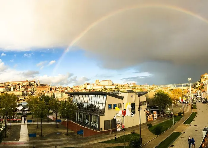 Luxury Golden River - In The Heart Of Center And Wine Cellars *