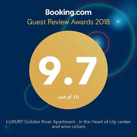 Luxury Golden River - In The Heart Of Center And Wine Cellars Апартаменты