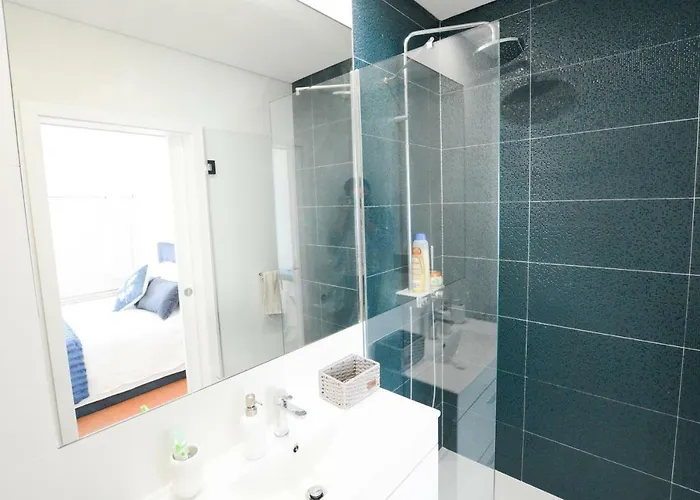 Luxury Golden River - In The Heart Of Center And Wine Cellars Apartament